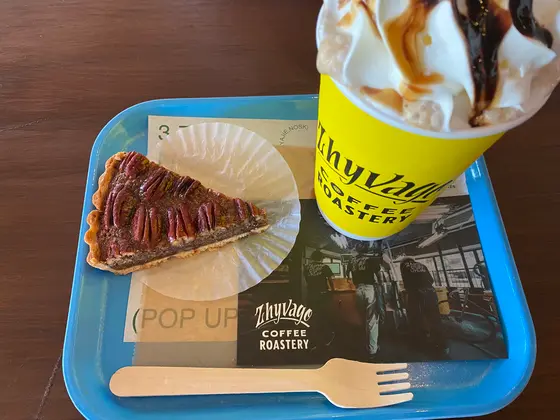 シェイクと ピーカンナッツタルト