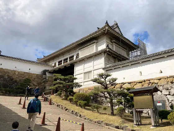 いざっ！天守へ