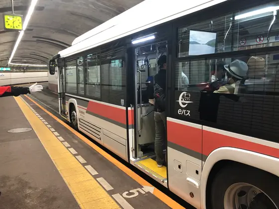 関電トンネル電気バス