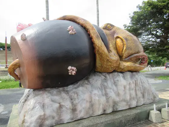 オブジェを裏から