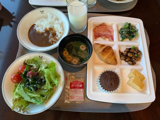 朝食はビュッフェスタイル