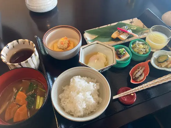 朝食はこんな感じ