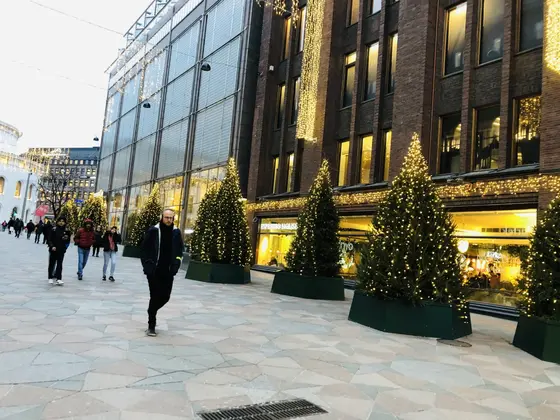 大通り沿いだけでなく裏手も