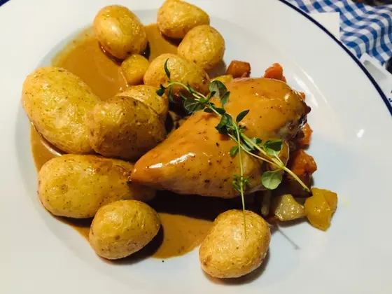 フィンランド定番料理やグリル料理など