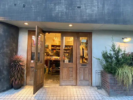 道路沿いにあるちょっと気になるお店！