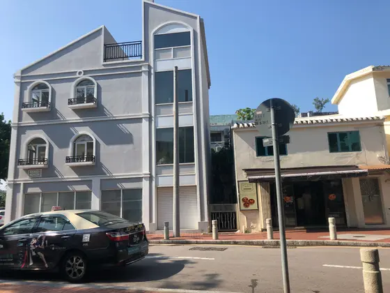 ロードストウズベーカリー