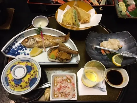 豪華にのどぐろも登場
