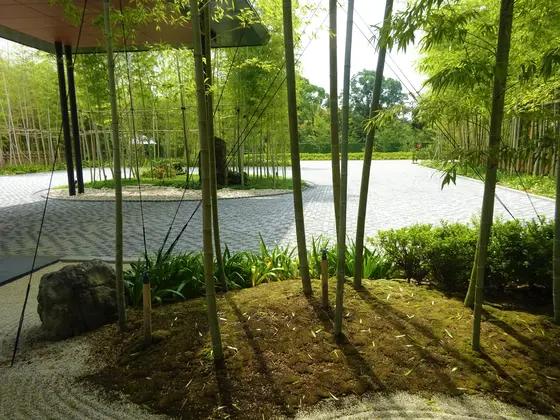 ホテルの庭園