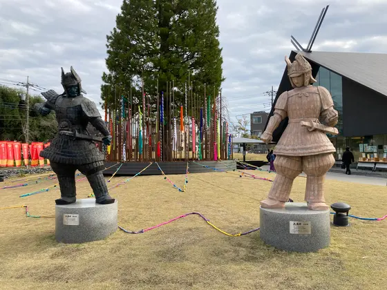 大魔神像