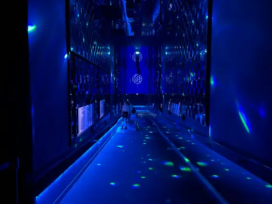「5階万華鏡トンネル‌」