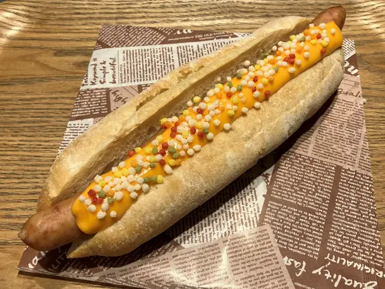 【きらきら花火チーズドッグ 540円】