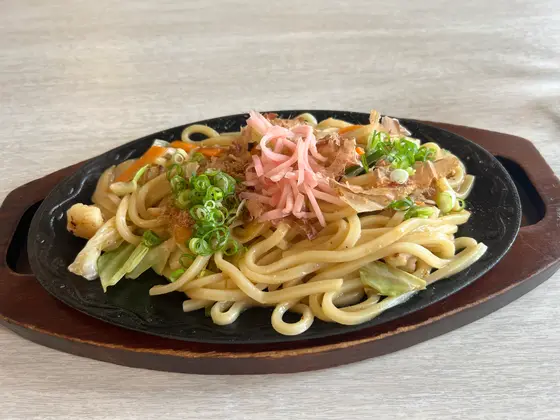 岡山名物モツうどん