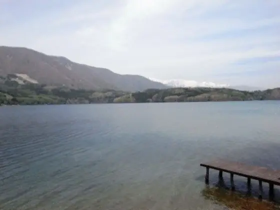 青木湖湖畔から