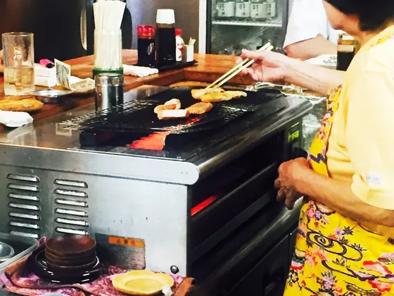 目の前で焼かれるハラス