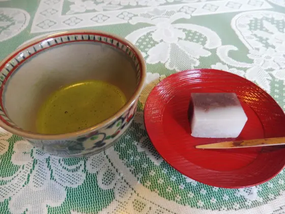 お抹茶とお菓子