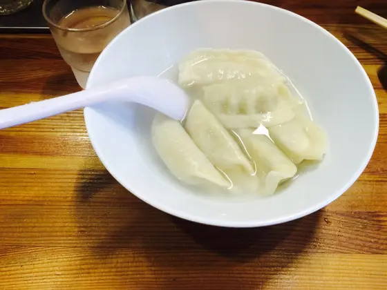 メニューは餃子だけ！