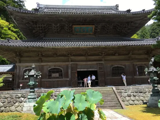 仏殿