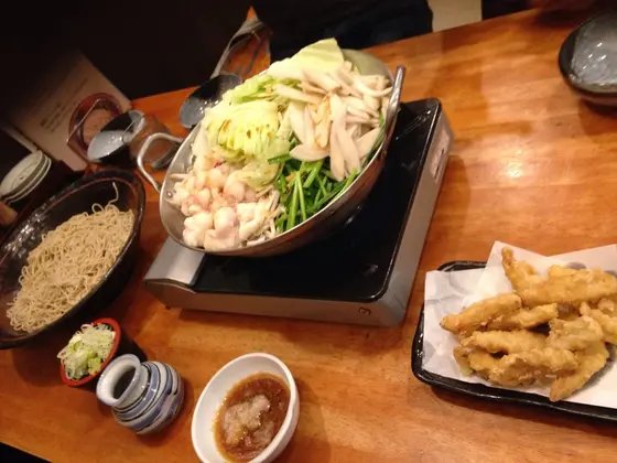 真ん中の鍋は4人前です！