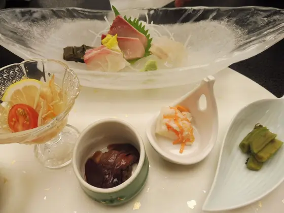 夕食は和食のコース