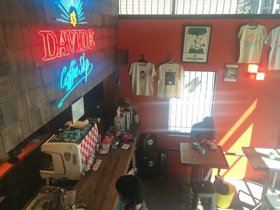 アメリカンポップな雰囲気で