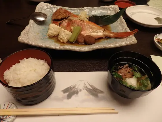 メインは金目鯛の煮付け！