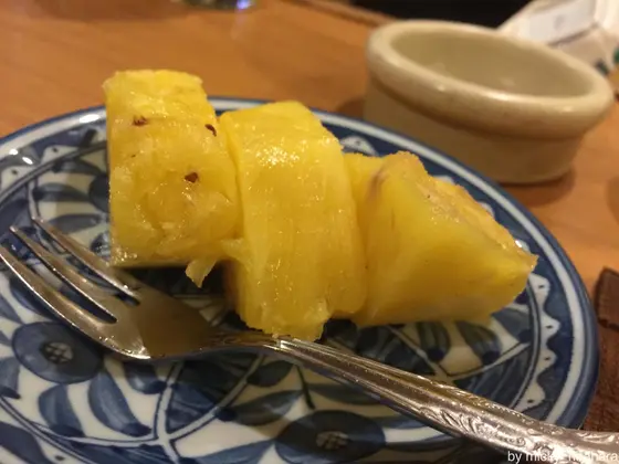 お通し（無料）はなんとフルーツ