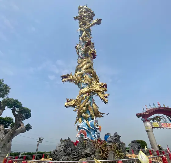 草屯慈德宮 十九龍柱
