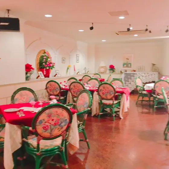 🍽ランチ 3000円〜
     ディナー 5000円〜