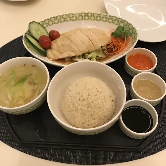チキンライス登場