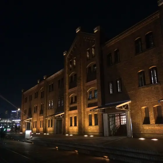 食後はゆっくり夜景を楽しんでも＊
