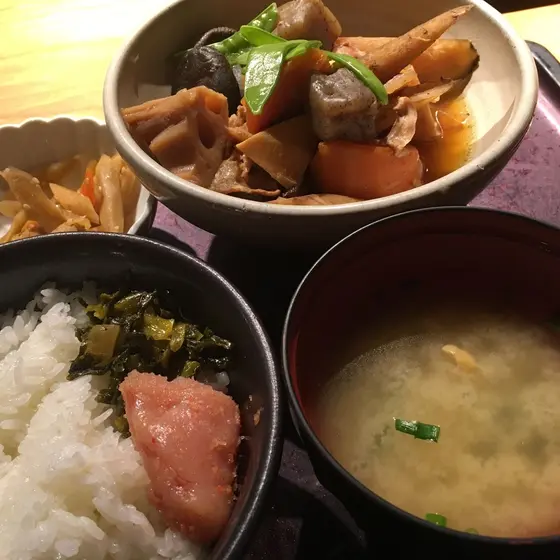 博多郷土料理がめ煮(筑前煮)定食 ￥1,000