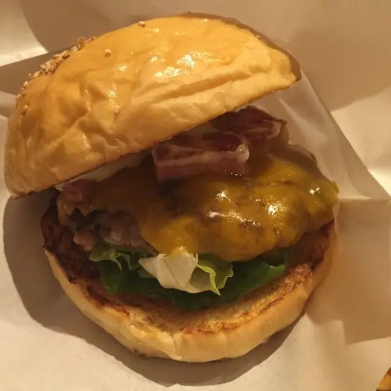 ⚫︎ベーコンチーズバーガー