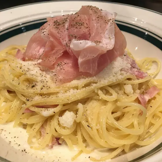 切りたてイタリア産生ハムのカルボナーラ￥1,200