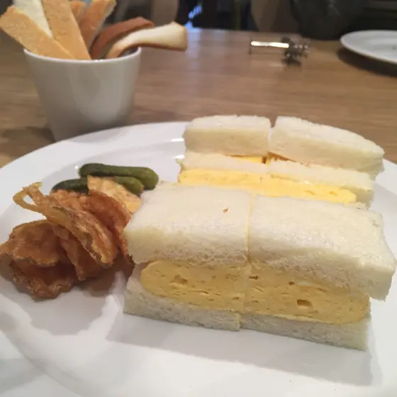 オムレツサンド