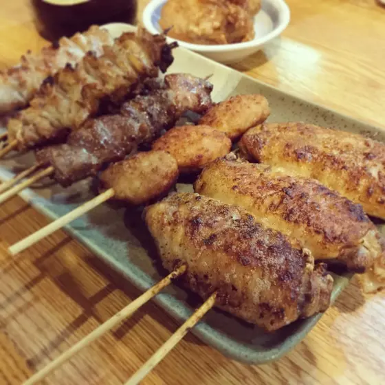 手羽先、つくね、はつ、鳥皮、軟骨