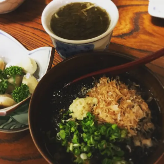銀杏、湯豆腐、もずく酢