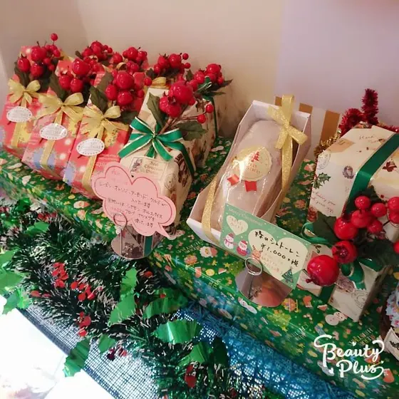 クリスマス🎄菓子も並びます