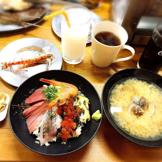海鮮丼