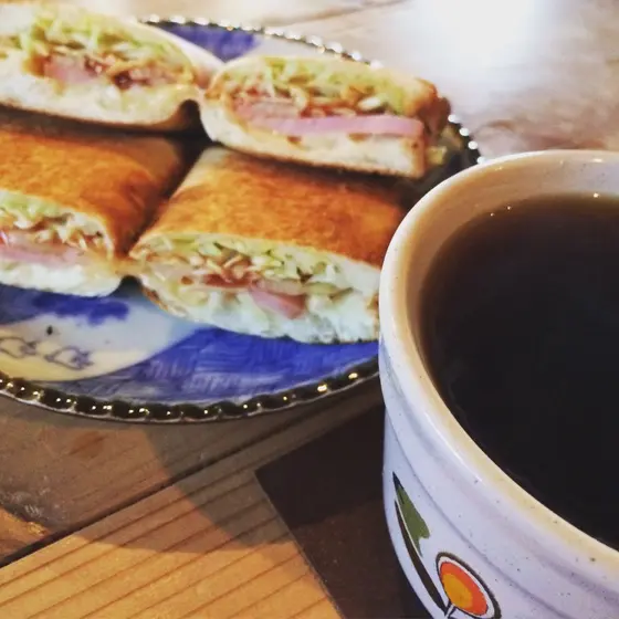 あつあつのホットサンド