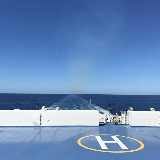 快晴の日本海
