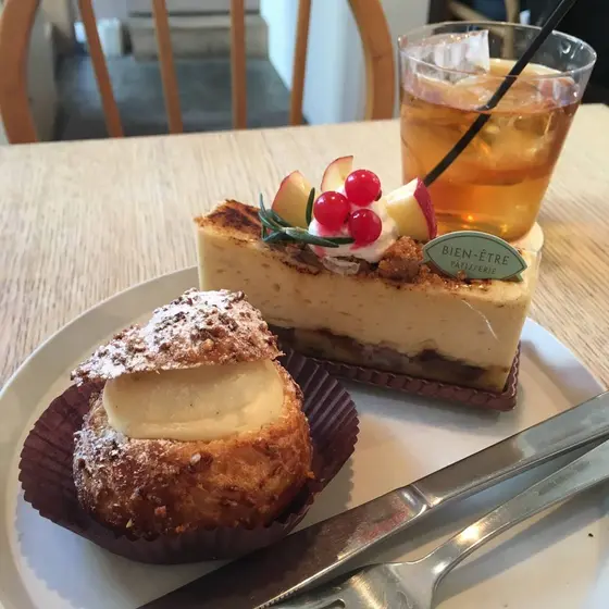 シュークリームとリンゴのシブースト