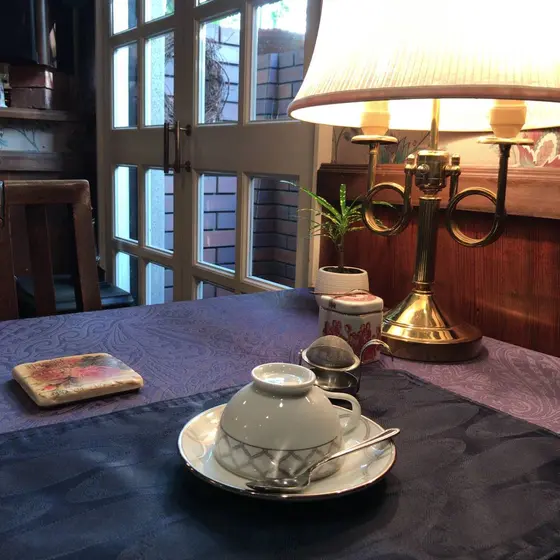 紅茶を待つ時間も優雅です