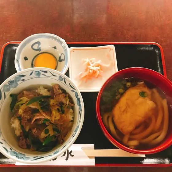 肉丼ときつねうどんのセット