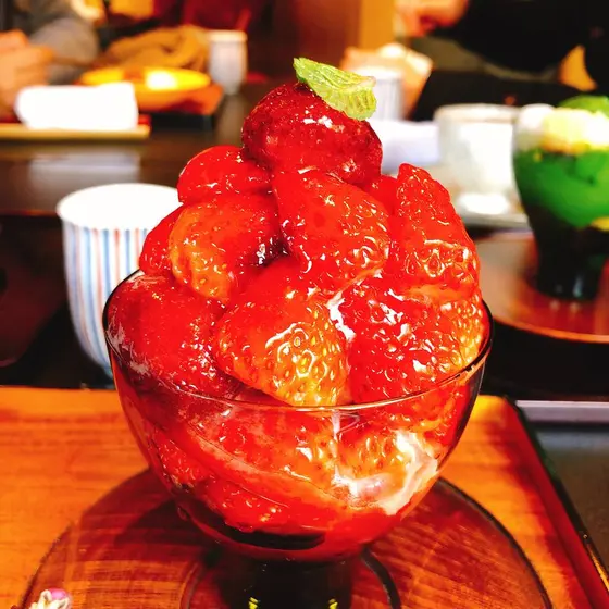 季節限定 いちごのパフェ
