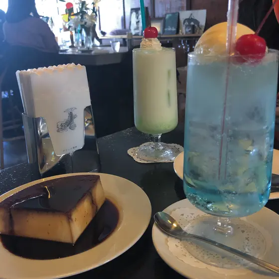 クリームソーダとプリンが有名