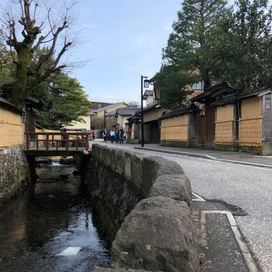 尾山神社から徒歩約8分🚶‍♀️🕐