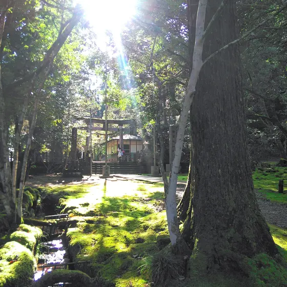 白山神社へ