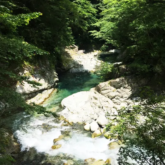 石崩隧道出口付近