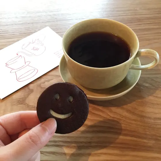 イイホシユミコさんのマグ&ソーサー