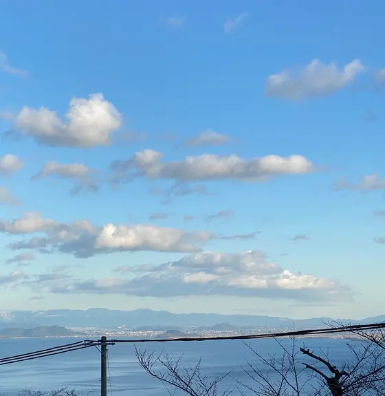 駐車場から琵琶湖を一望